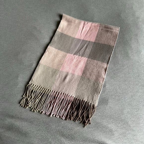 LIKE NEW Cashmere Feel Checked Scarf - Picture 1 of 2